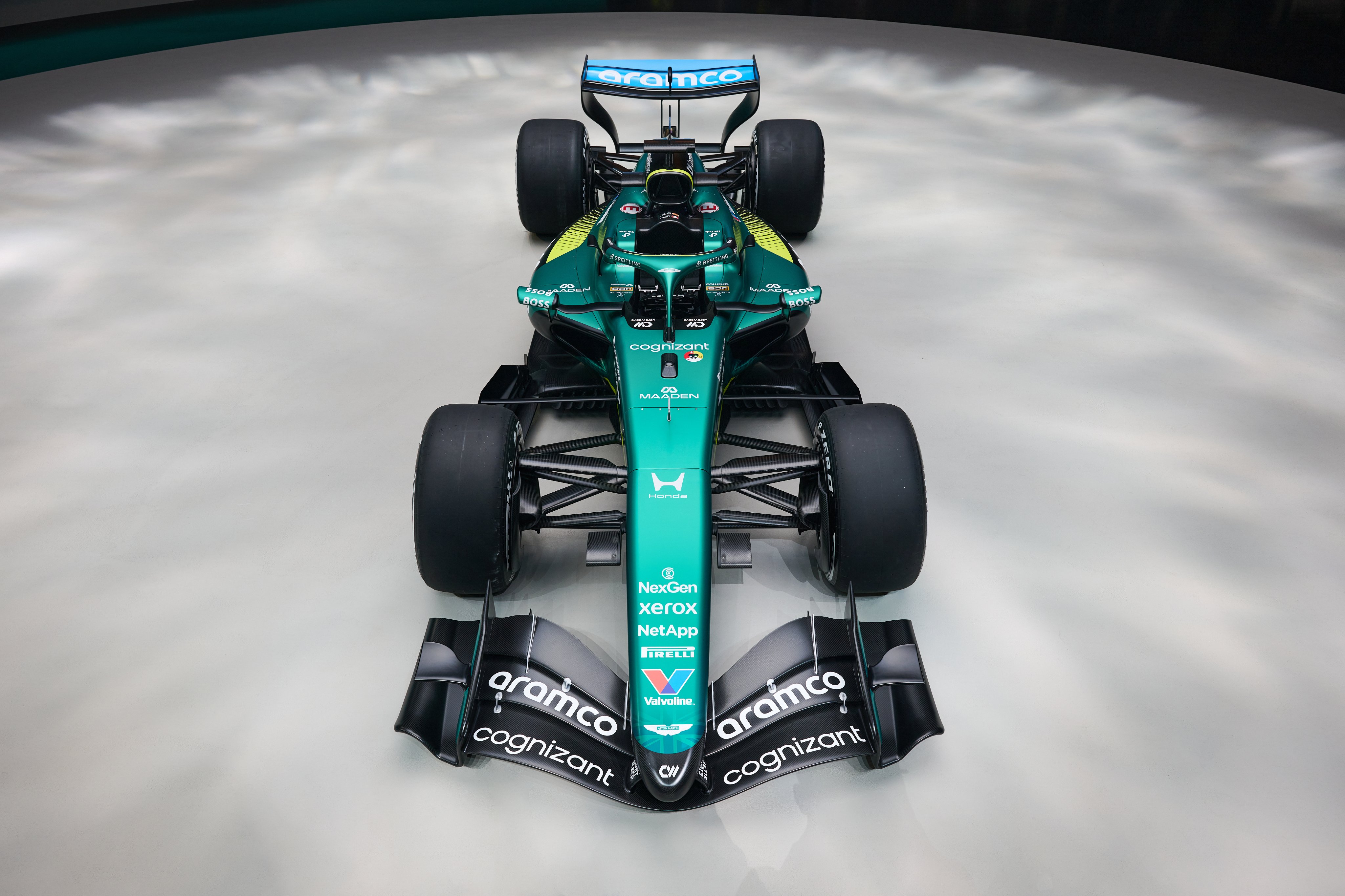 Aston Martin Aramco F1 Team 2026 livery 1